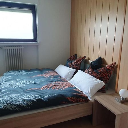 Kleine Ferienwohnung In Ruhiger Lage Хецогенрат Екстериор снимка