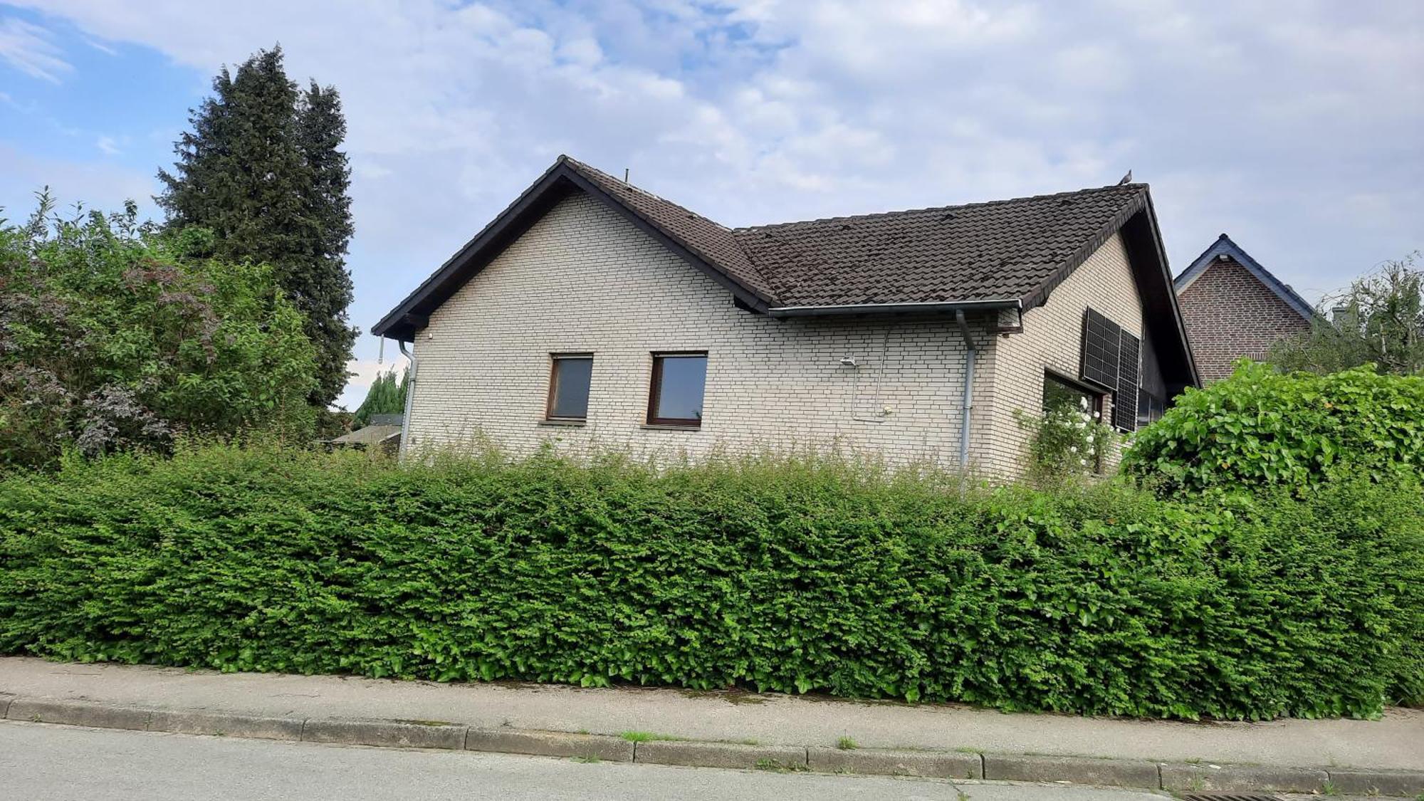 Kleine Ferienwohnung In Ruhiger Lage Хецогенрат Екстериор снимка